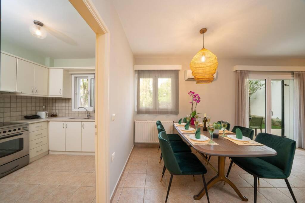 Central & Elegant Suite With Private Garden Argostolion Dış mekan fotoğraf