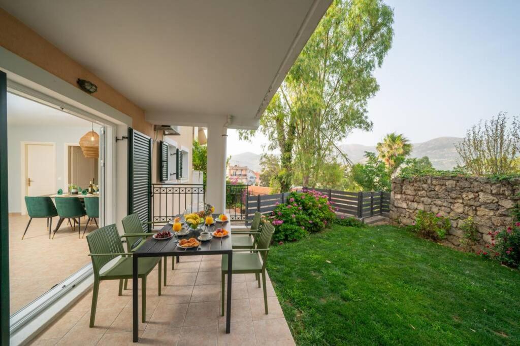 Central & Elegant Suite With Private Garden Argostolion Dış mekan fotoğraf